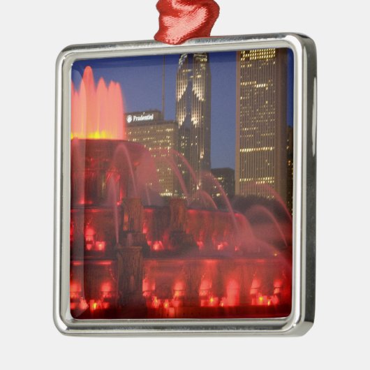 バッキンガムの泉、イリノイ州シカゴ メタルオーナメント (左)