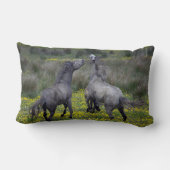 バックとバック遊の2頭 ランバークッション (裏面)