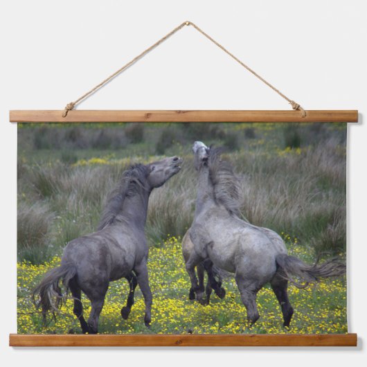 バックとバック遊の2頭 吊り下げ型タペストリー (正面)