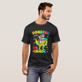 バックに恐竜に乗って轟音の5年生のユニコーン Tシャツ (正面フル)