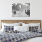 バックカントリーのフレッシュパウダーでクライマー キャンバスプリント (インサイチュ (寝室))