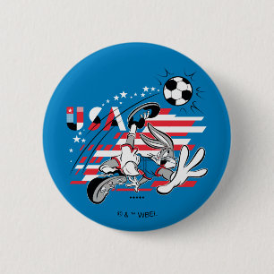 バックス・バニー™ Team USA サッカー グラフィック 缶バッジ