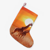 バックドロに対するアフリカのサバンナのキリン スモールクリスマスストッキング (正面 (吊り時))