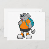 バックパック付きハイカーとしての犬 ポストカード (正面/裏面)