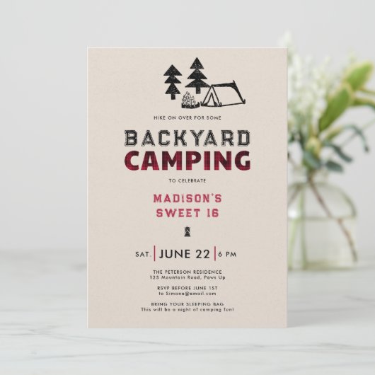 バックヤードキャンピングアウトドアパーティーレッドプレイドスウィート16 招待状 (スタンド正面)