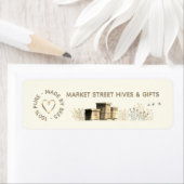 バックヤードハニーアイボリーフラワーハイブ金ゴールドハートミツバチ ラベル (インサイチュ)