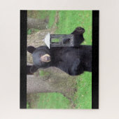 バックヤードブラックベアービジター ジグソーパズル (縦)