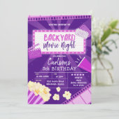バックヤードムービーナイト誕生日招待状 招待状 (スタンド正面)