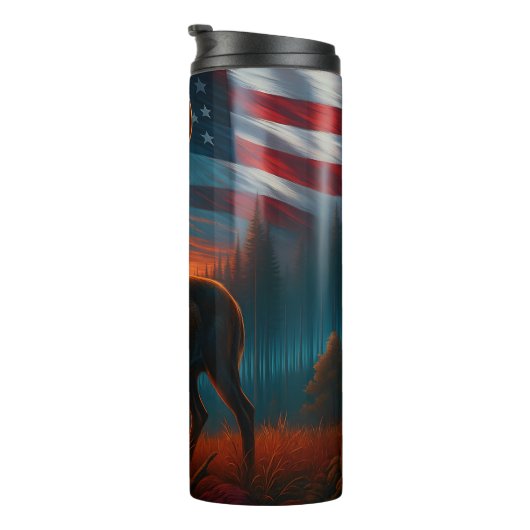 バック威厳のあるアメリカ国旗の日没 タンブラー (回転右)