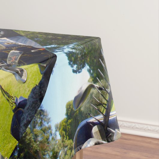 バッグはゴルフクラブでいっぱいだった テーブルクロス (インサイチュ)