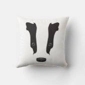 バッジャー顔シルエット クッション (裏面)