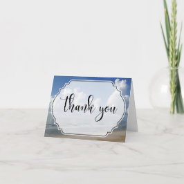 バッジ付きビーチ写真上の太雲ありがとう サンキューカード