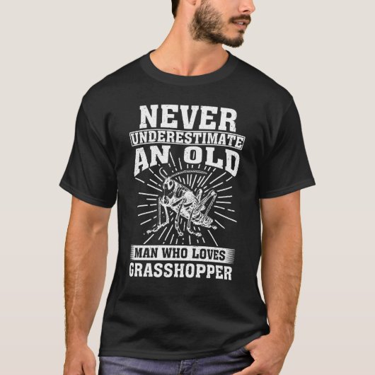 バッタが大好きな人 Tシャツ (正面)
