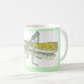 バッタのコーヒー・マグ コーヒーマグカップ (正面右)