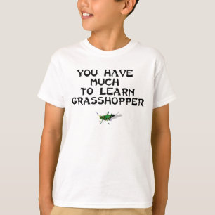 バッタを学ぶ多く Tシャツ
