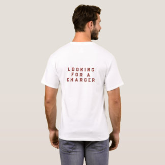 バッテリー残量少なめTシャツ - 面白い「充電器を探してる」デザイン Tシャツ