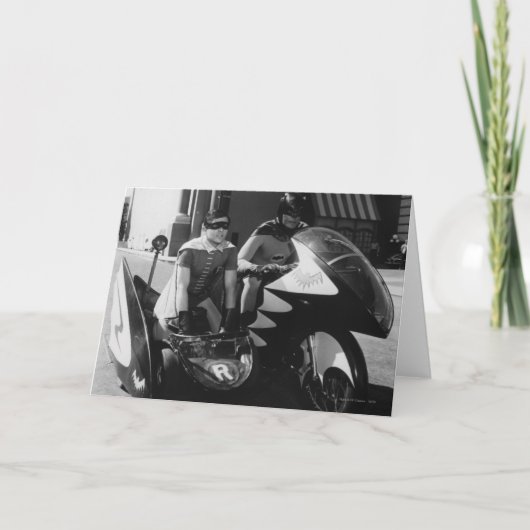 バットサイクルのバットマンとロビン カード (正面)