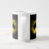 バットマン記号 |黒と黄色のロゴ ジャンボコーヒーマグカップ (裏面)