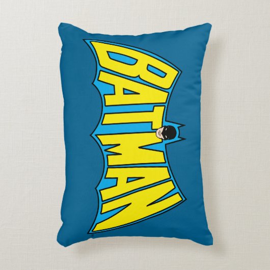 バットマン |ヴィンテージイエローブルーロゴ アクセントクッション (正面(垂直))
