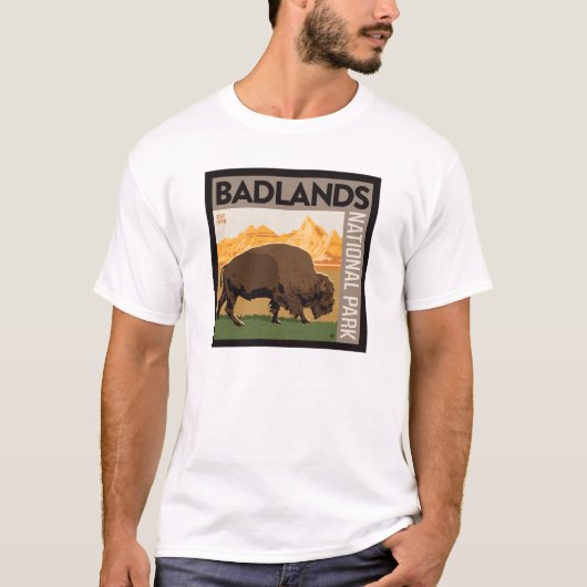 バッドランズ国立公園 | Buffalo Tシャツ (正面)