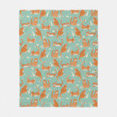 バッド・オレンジタビー猫がパターンを物ノック フリースブランケット (正面)