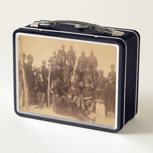 バッファローの戦士：アメリカの黒い戦闘騎兵 メタルランチボックス (裏面)