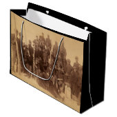 バッファローの戦士：アメリカの黒い戦闘騎兵 ラージペーパーバッグ (正面アングル)