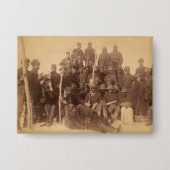 バッファローの戦士：アメリカの黒い戦闘騎兵 缶バッジ (正面)