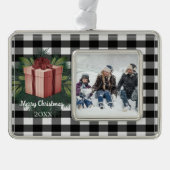 バッファロープレイドクリスマスプレゼント |赤 シルバープレートフレームオーナメント (正面)