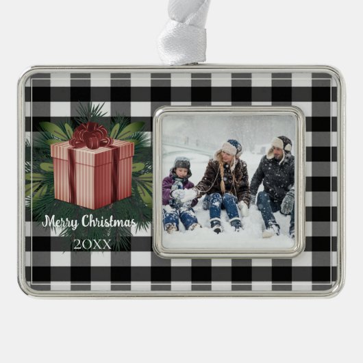 バッファロープレイドクリスマスプレゼント |赤 シルバープレートフレームオーナメント (正面)