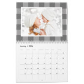 バッファロー素朴プレイドファームハウスファミリーフォト2024 カレンダー (1月 2026)