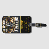 バッファロー農家はバイソンと誇り高く立威厳のあるつ ラゲッジタグ (正面横)