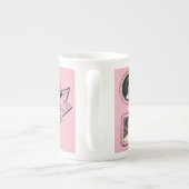 バッファローNYでなされる30年間の友情 ボーンチャイナマグカップ (裏面)