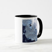 バッフィン湾を取り囲む氷河の小さな畑 マグカップ (正面右)