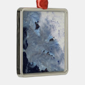 バッフィン湾を取り囲む氷河の小さな畑 メタルオーナメント (右)