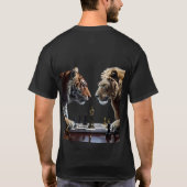バトル・オブ・キングス: 虎 vs 獅子 チェス決闘" tシャツ (裏面)