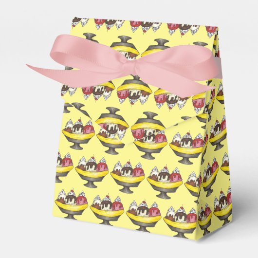 バナナスプリットアイスクリームサンデザートスクープ店 フェイバーボックス (正面サイド)