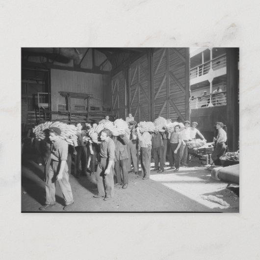 バナナボートでの作業 – ヴィンテージ ポストカード (正面)