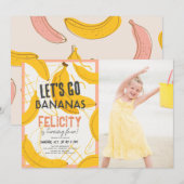 バナナ イエローとピンクの女の子の誕生日写真 招待状 (正面/裏面)
