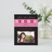 バナー卒業発表はがき（ピンク） インビテーションポストカード (スタンド正面)