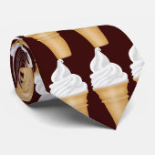 バニラアイスクリームのタイ ネクタイ (ロール)