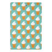 バニラアイスクリームの円錐形パターン ミニクリップボード (裏面)