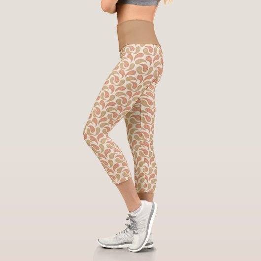 バニラブラウンペイズリーパターン高いウェイストキャプリス カプリレギンス (左)