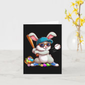 バニーおもしろいイースターシャツボーイズを子供へ売り込む カード (黄色い花)