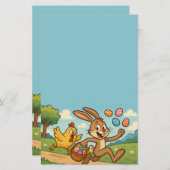 バニーが鶏復活祭デザインから卵を盗むおもしろい 便箋 (正面/裏面)