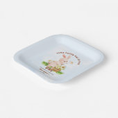 バニーが1つの可愛いベビーうさぎ1歳の誕生日を回している ペーパープレート (傾斜あり)