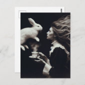 バニーと黒と白の超現実的な魔法のお茶 ポストカード (正面/裏面)