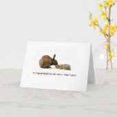 バニーの母及びベビー-新生児カード カード (黄色い花)