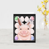 バニーの耳と復活祭の卵を持つ豚 カード (黄色い花)