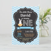 バニーの誕生日の男の子のイースターエッグの第1最初誕生日 招待状 (スタンド正面)